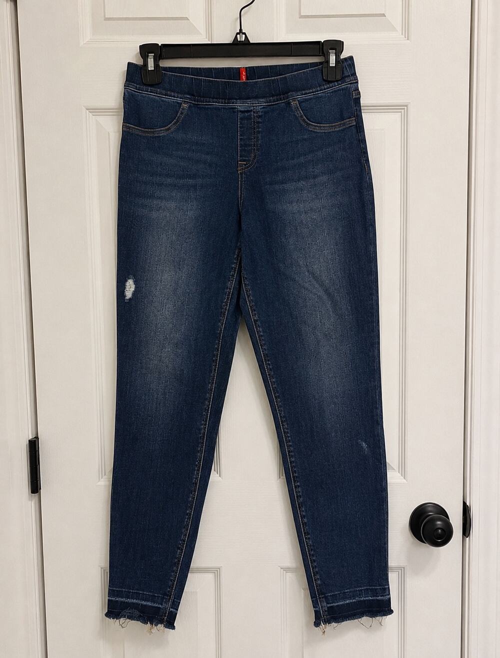 Spanx | Dark Wash Pull On Cropped Raw Frayed Hem Skinny Jeans Size XL